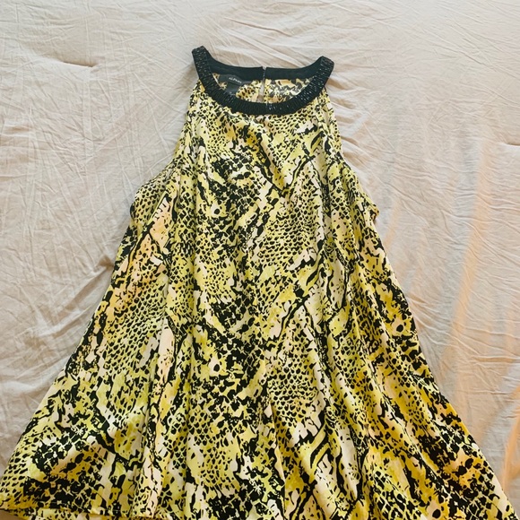 Alfani snake print with beaded neckline Tanktop - Picture 2 of 7